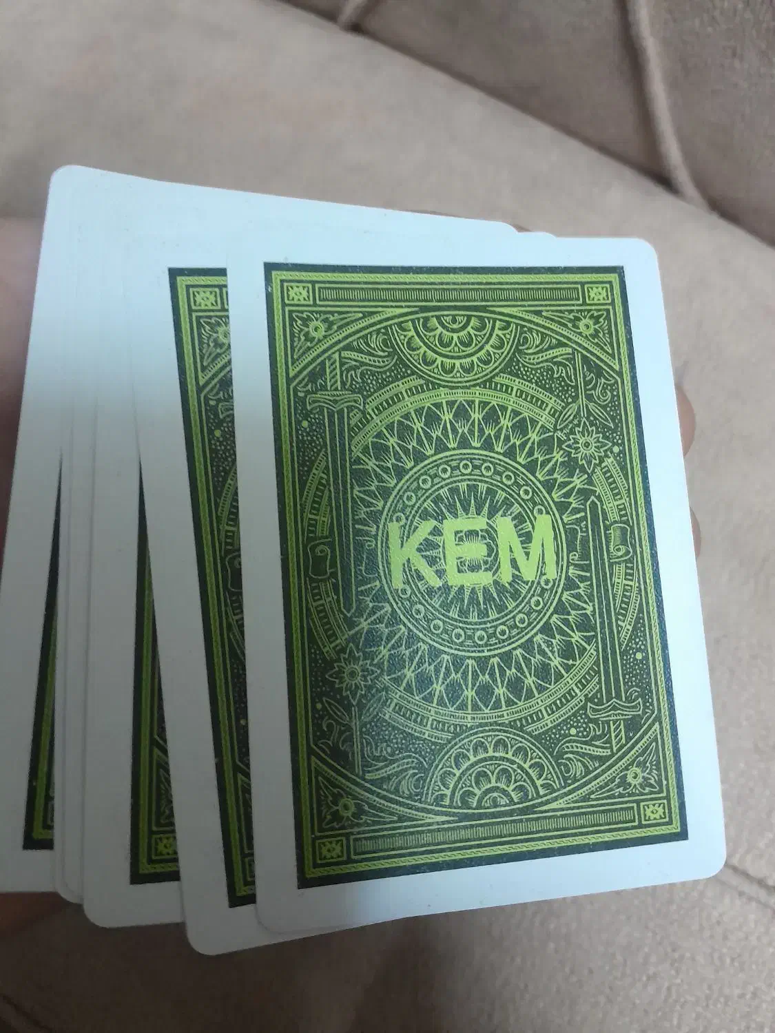 پاسور|اسباب‌‌بازی|گلپایگان, |دیوار