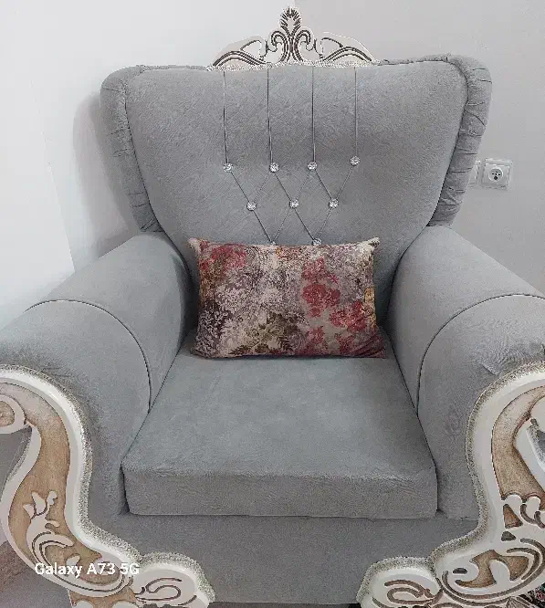 فروش یه دست مبل و میز تلویزیون|مبلمان خانگی و میز عسلی|بم, |دیوار