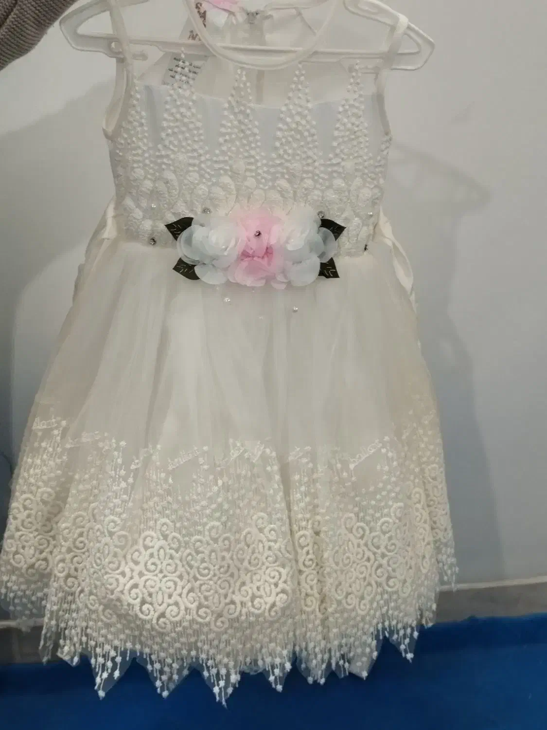 لباس عروس بچه گانه|کفش و لباس بچه|قم, وادی السلام|دیوار