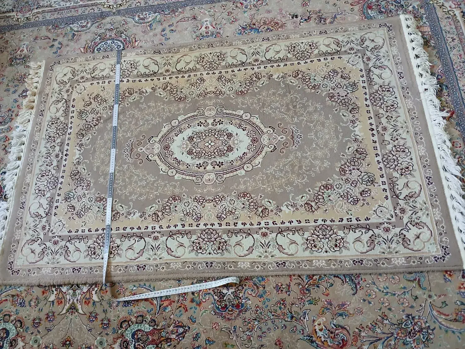 یک عدد فرش ۱و نیم در ا متر تمیز و نو|فرش|ملارد, |دیوار