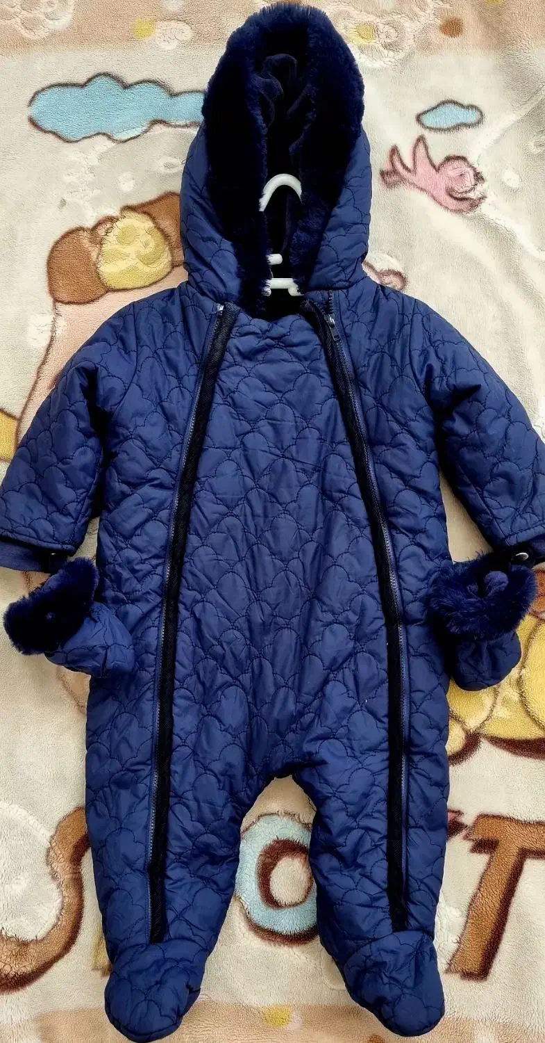 سرهمی نو ، بسیار گرم و جنس عالی|کفش و لباس بچه|شاهین‌شهر, اقبال لاهوری|دیوار