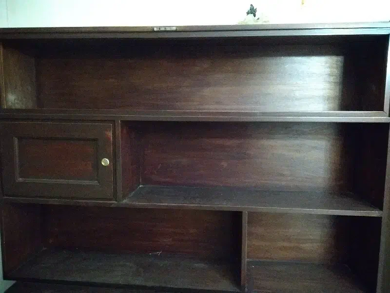 کمد ویترین سالم و سنگین|بوفه، ویترین، کنسول|هشتگرد, فاز ۲ مهستان|دیوار