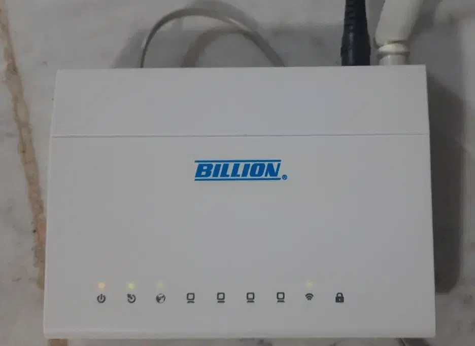مودم adsl همراه با مهلت تست|مودم و تجهیزات شبکه|قم, باغ شریفی|دیوار
