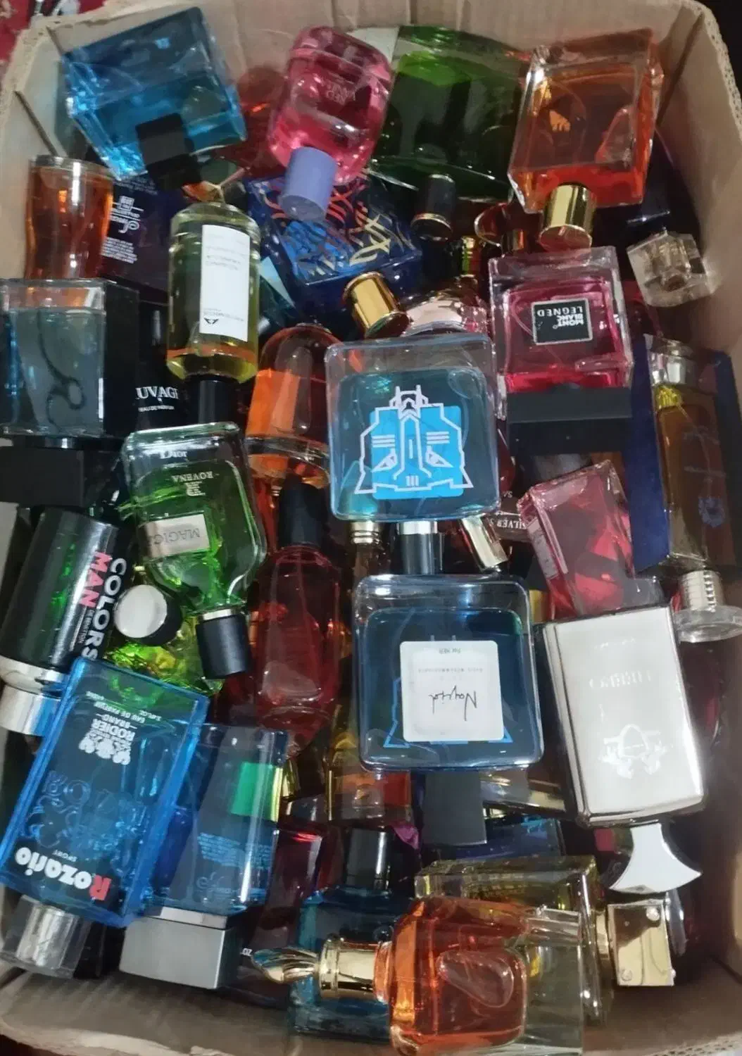 انبار ادکلن جواد(پخش ادکلن لوکس بدون جعبه)|آرایشی، بهداشتی، درمانی|تهران, بازار|دیوار