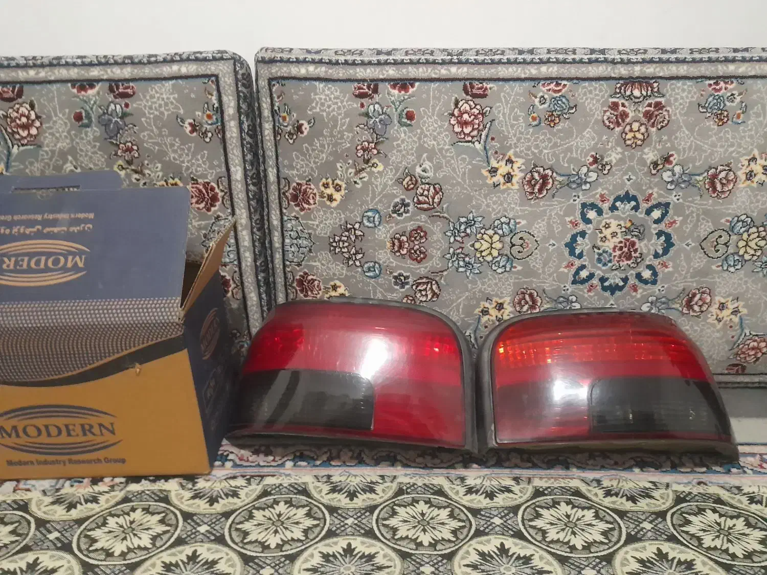 چراغ خطر ۱۳۱|قطعات یدکی و لوازم جانبی|همدان, |دیوار