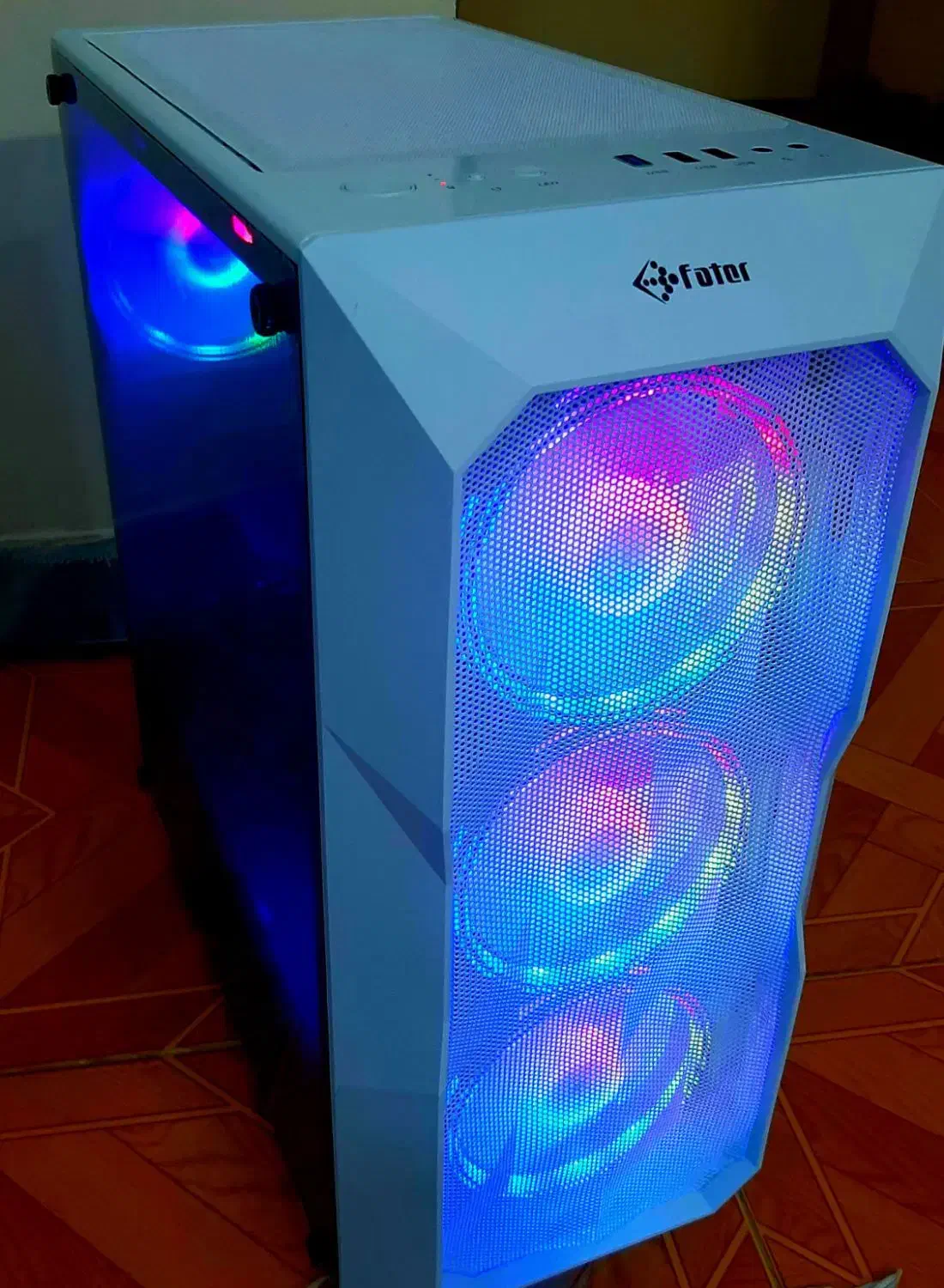 کیس کامپیتور گیمینگ و رندرینگ|رایانه رومیزی|تهران, هفده شهریور|دیوار