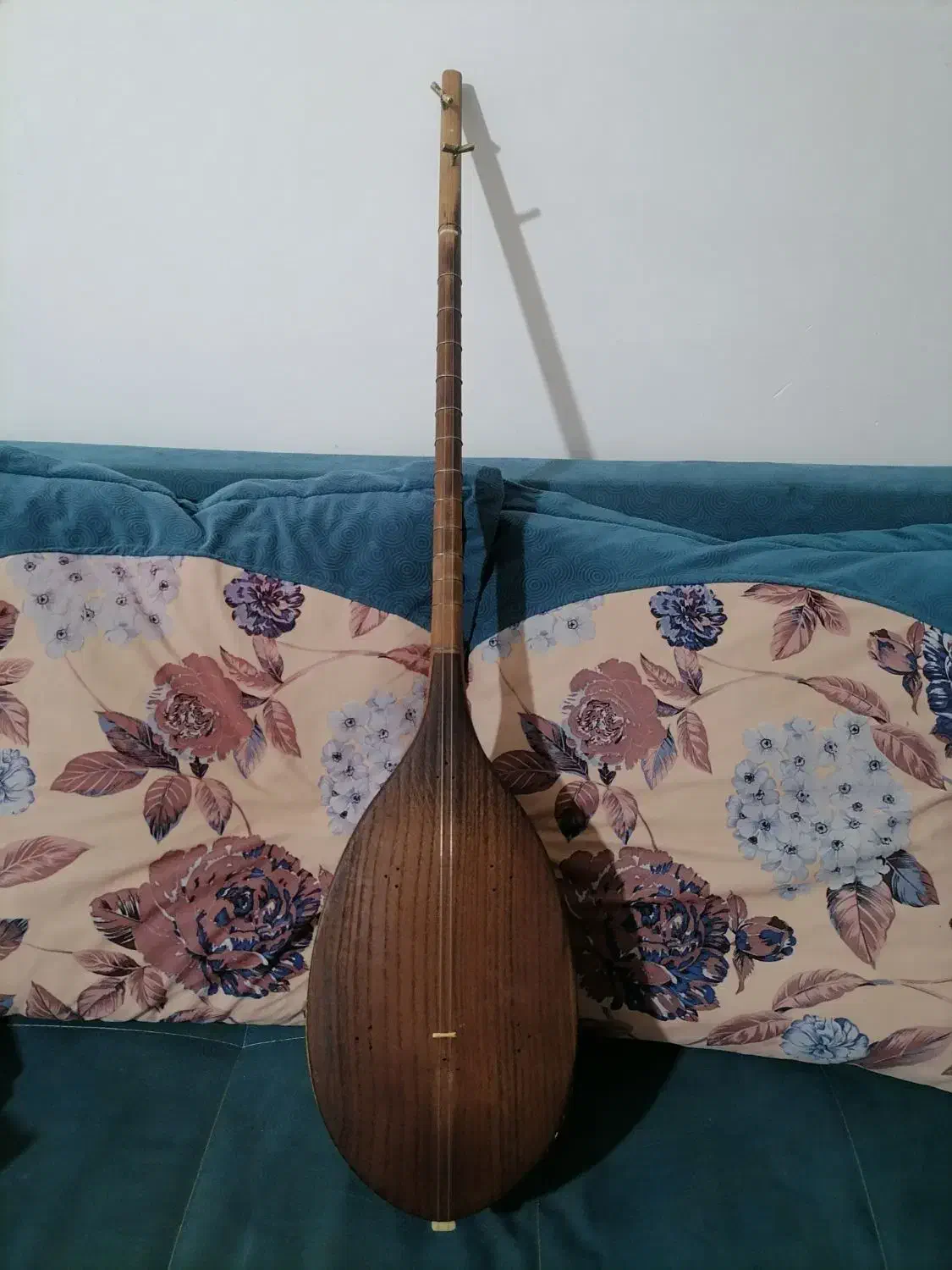 دوتار ترکمن شیرین صدا|سازهای سنتی|کلاله, |دیوار