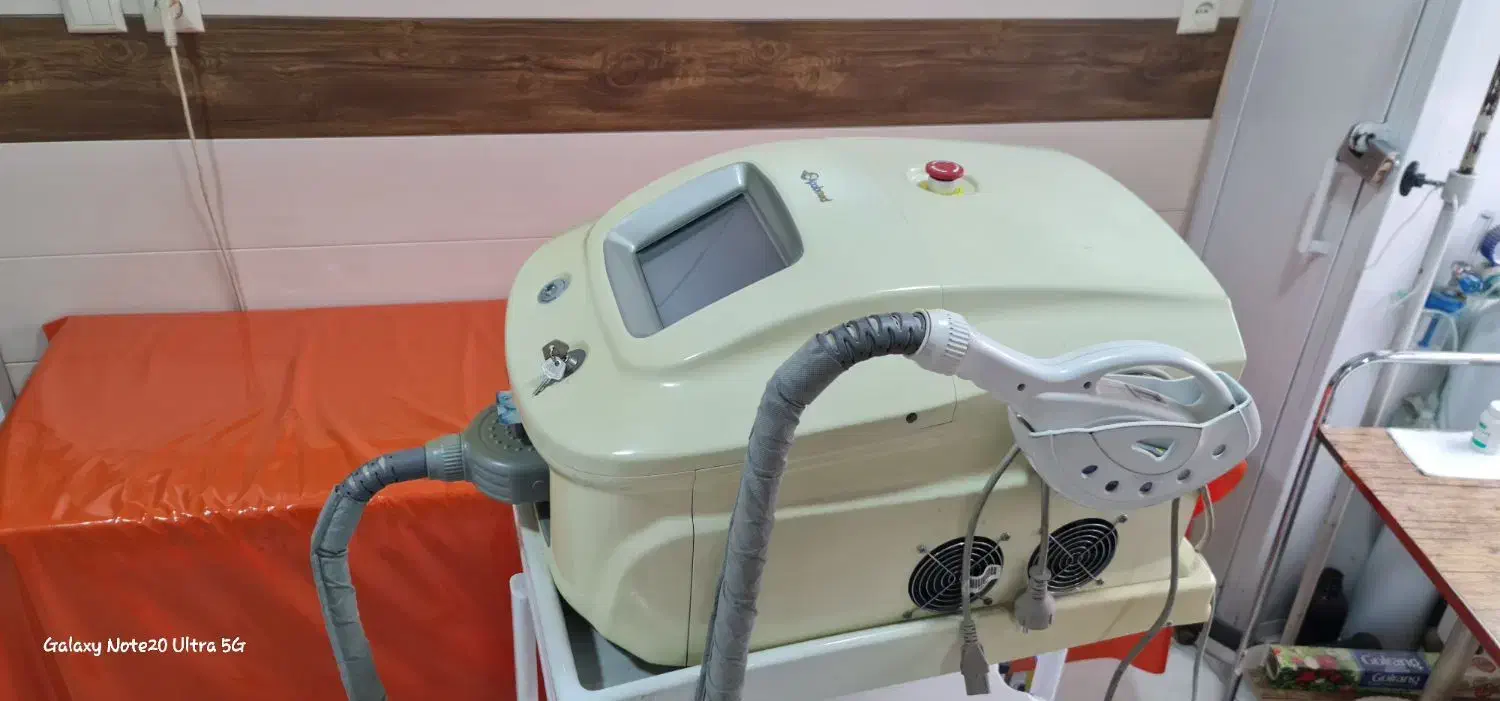 فروش دستگاه لیزر IPL و دستگاه میکرودرم ابریژن|آرایشگاه و سالنهای زیبایی|لاهیجان, امیرشهید|دیوار