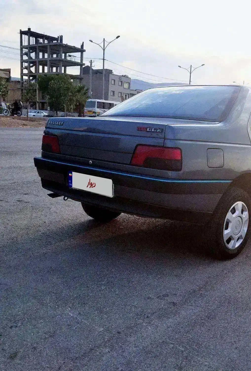 405مدل ۹۶|خودرو سواری و وانت|شیراز, شهرک رضوان|دیوار