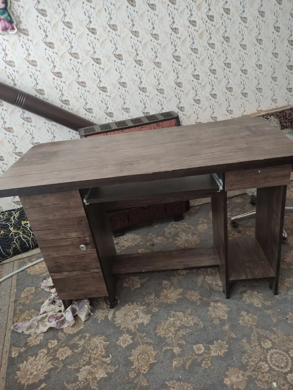 میز|میز تحریر و کامپیوتر|بیرجند, |دیوار