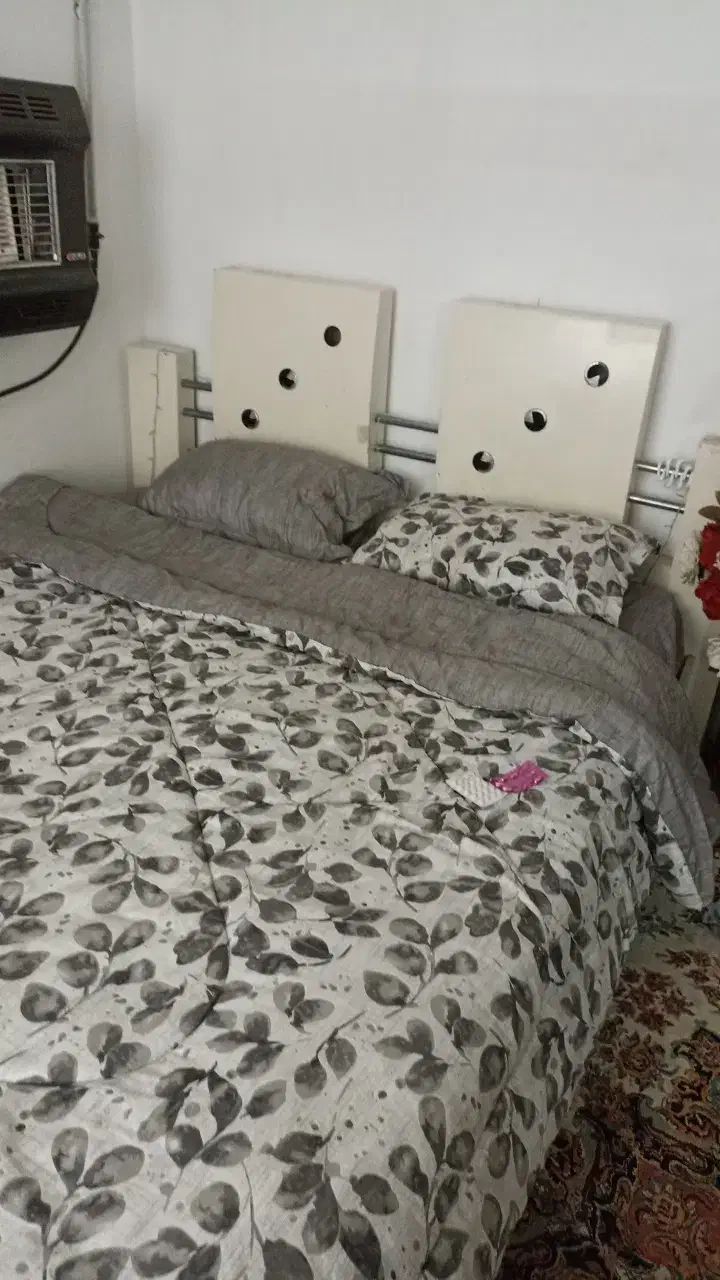 فروش فوری مبلوجلومبلی وتخت خواب دونفره|مبلمان خانگی و میز عسلی|علیآباد کتول, |دیوار