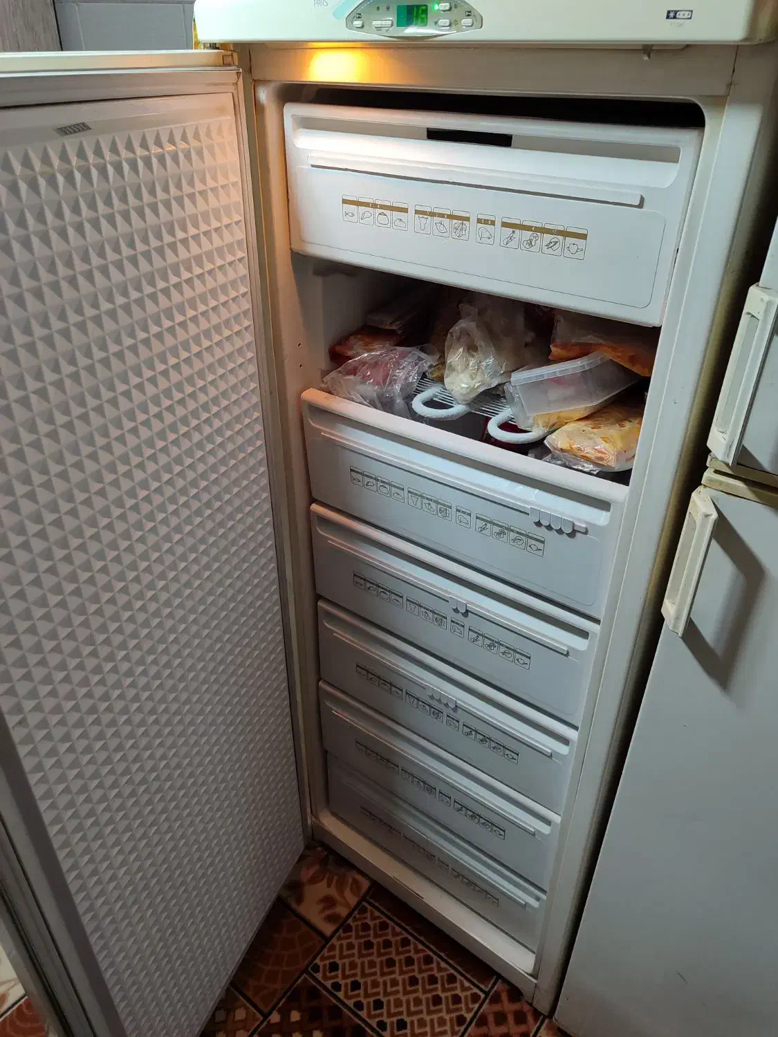 یخچال و فریزر آزمایش سالم تو برق|یخچال و فریزر|کرج, گلشهر|دیوار