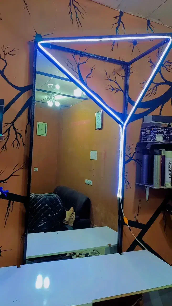 آینه اریشگاه|آرایشگاه و سالن‌های زیبایی|شوش, |دیوار