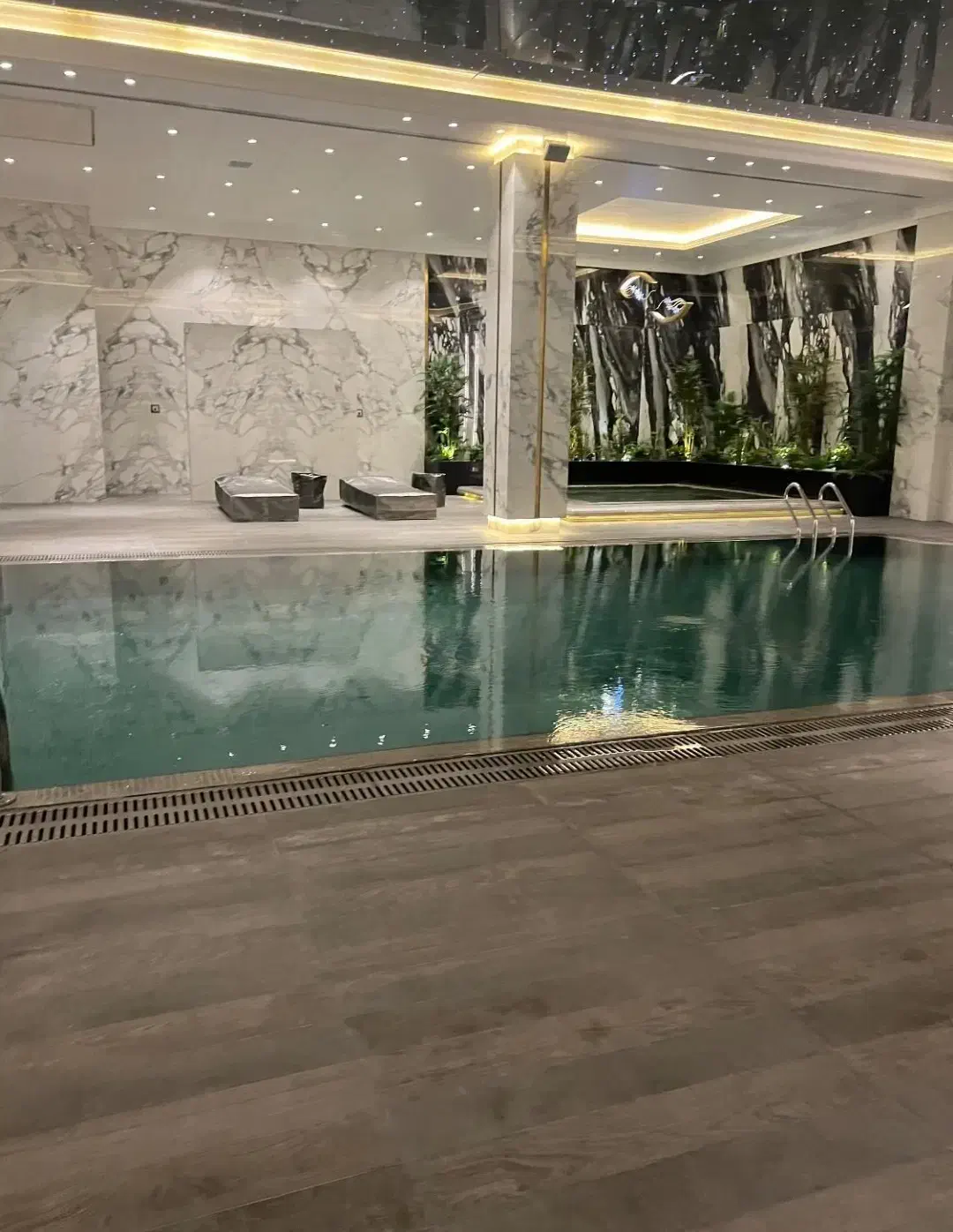 200متریfullمشاعات/برند منطقه گلزار/گلزار