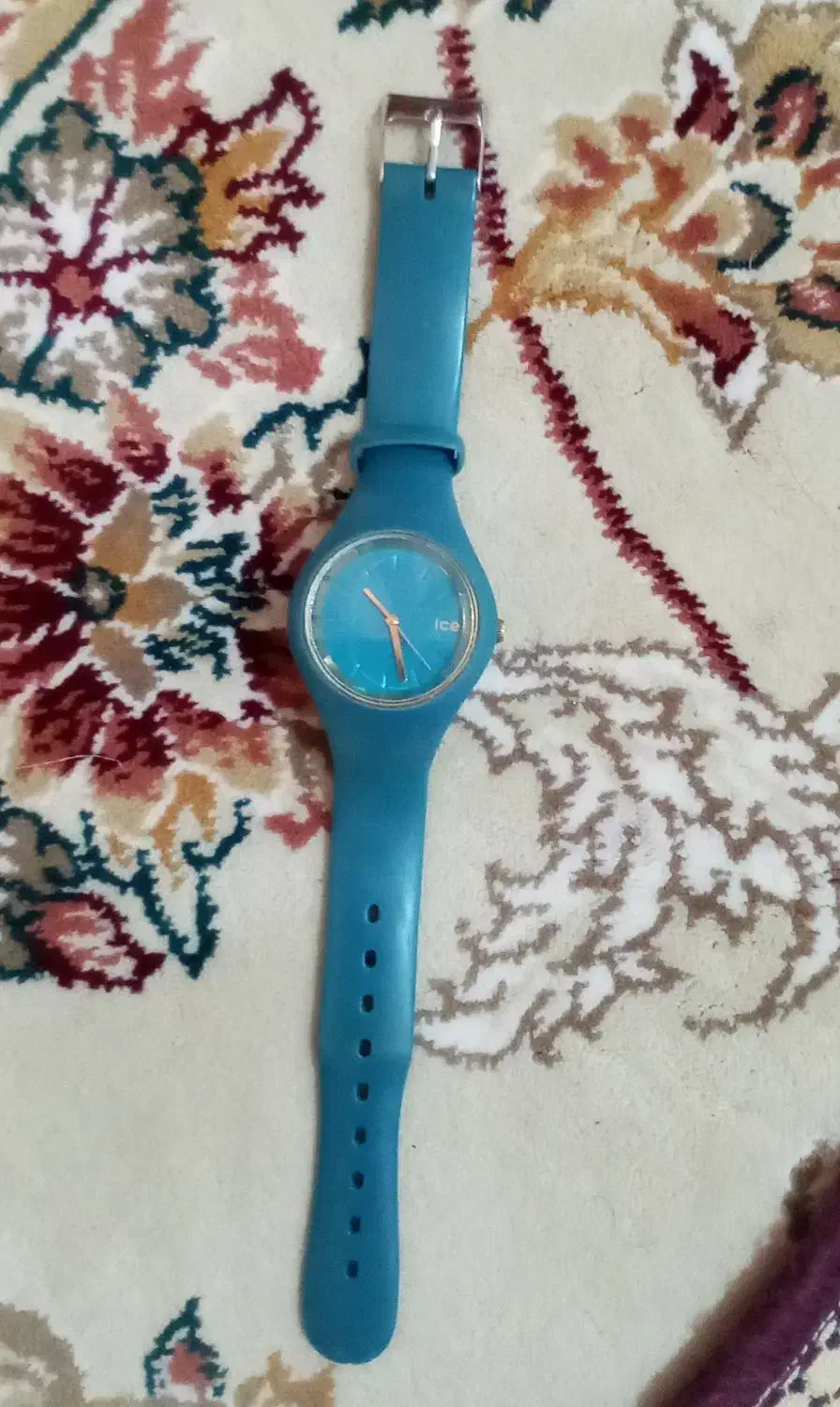 ساعت مچی|ساعت|شیروان (خراسان), |دیوار