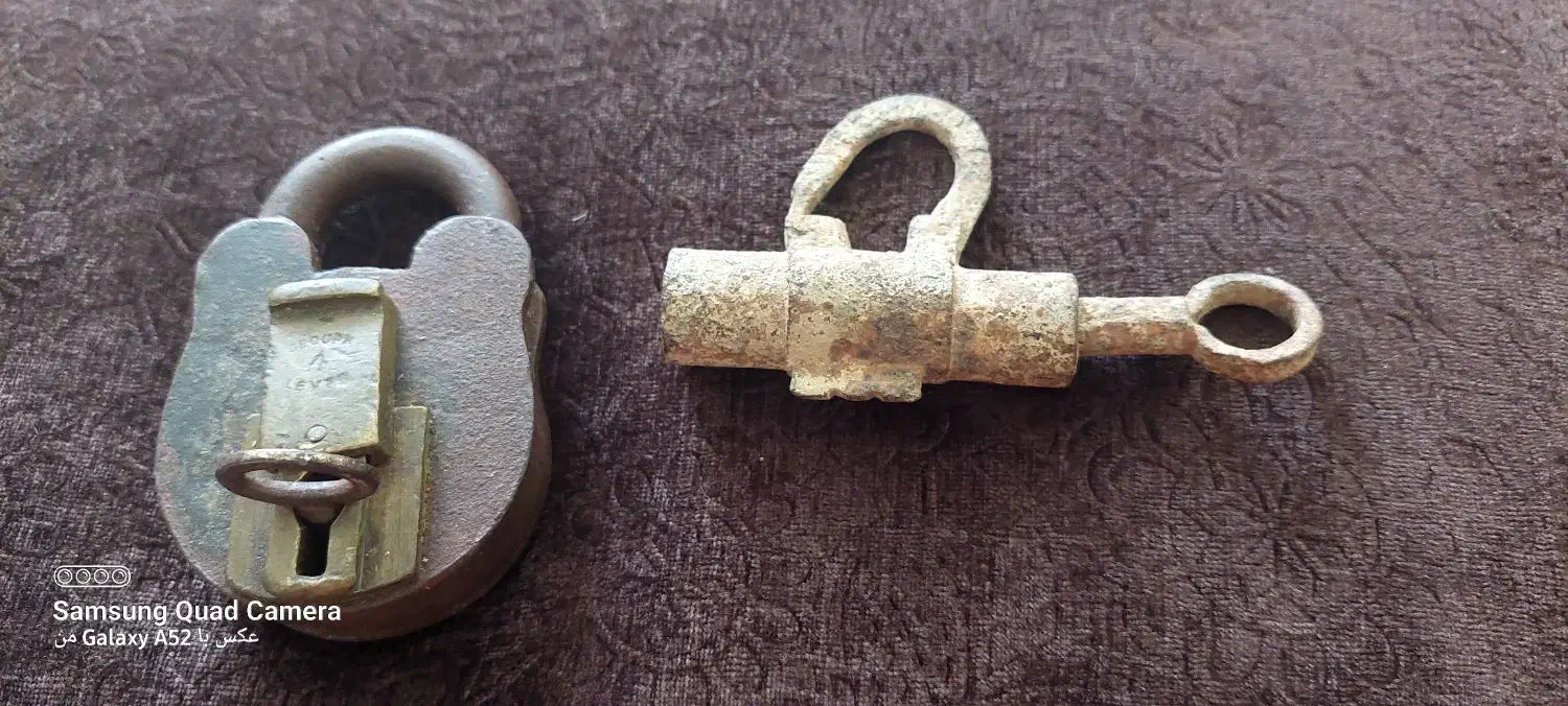 قفل قدیمی|کلکسیون اشیاء عتیقه|ایذه, |دیوار