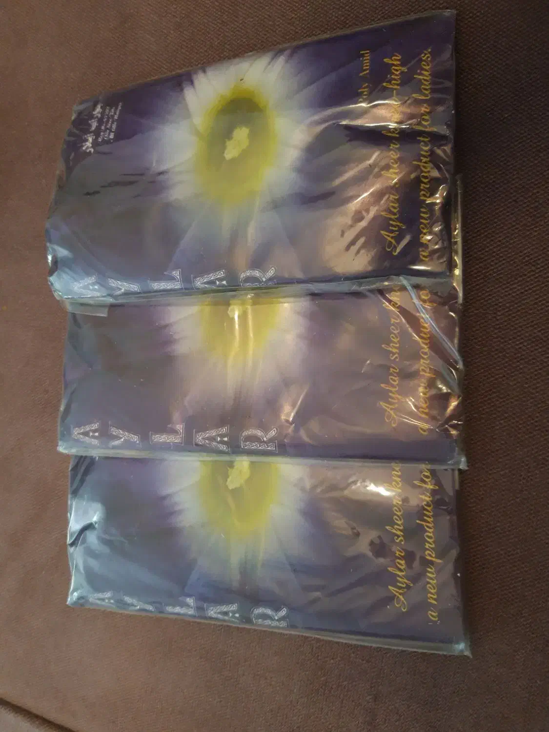 جوراب زنانه سه ربع شیشه ای پارازین|لباس|اصفهان, برازنده|دیوار