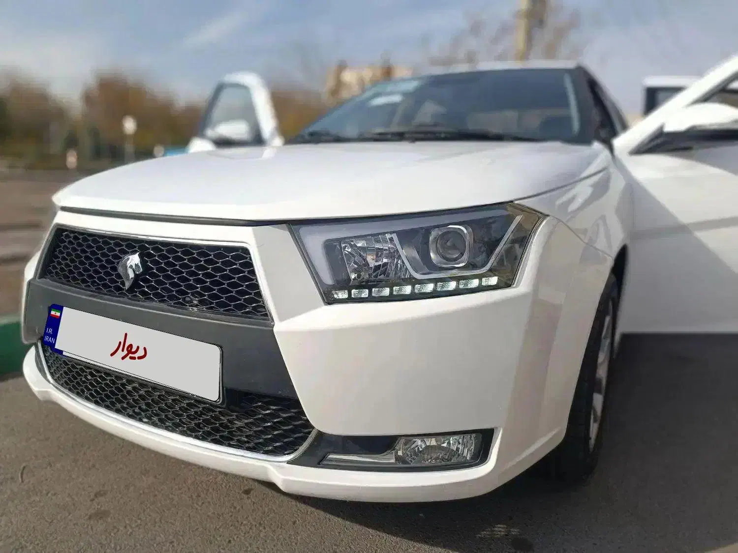 دنا پلاس توربو 6 دنده 402 فوق العاده کم کار و تمیز|خودرو سواری و وانت|مشهد, شهرک رازی (شهرک غرب)|دیوار