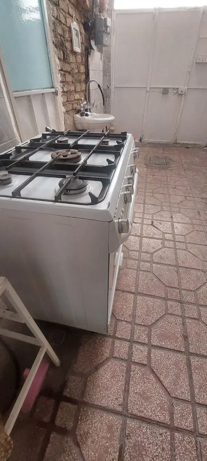 اجاق گاز فر|اجاق گاز و لوازم برقی پخت‌وپز|زرندیه, |دیوار