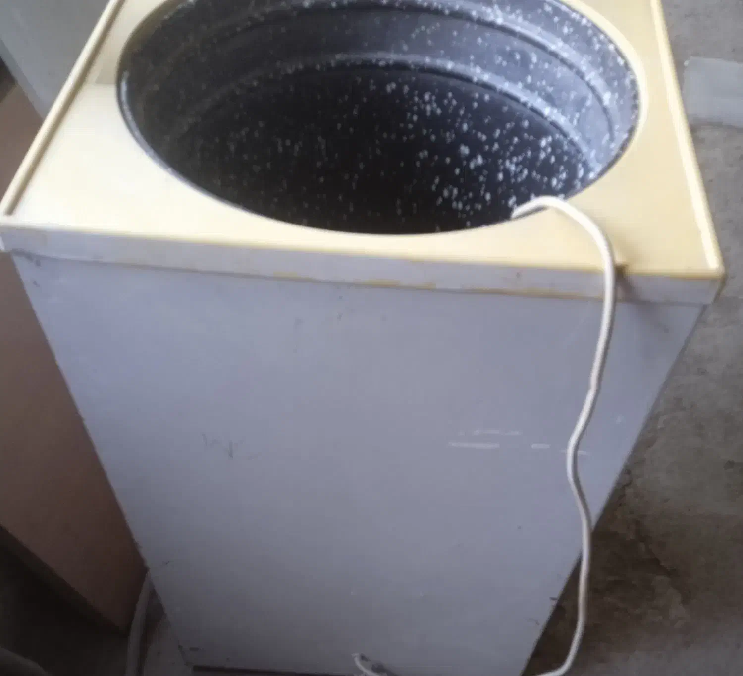 ماشین لباس شویی قدیمی|ماشین لباسشویی و خشککن لباس|گلپایگان, |دیوار