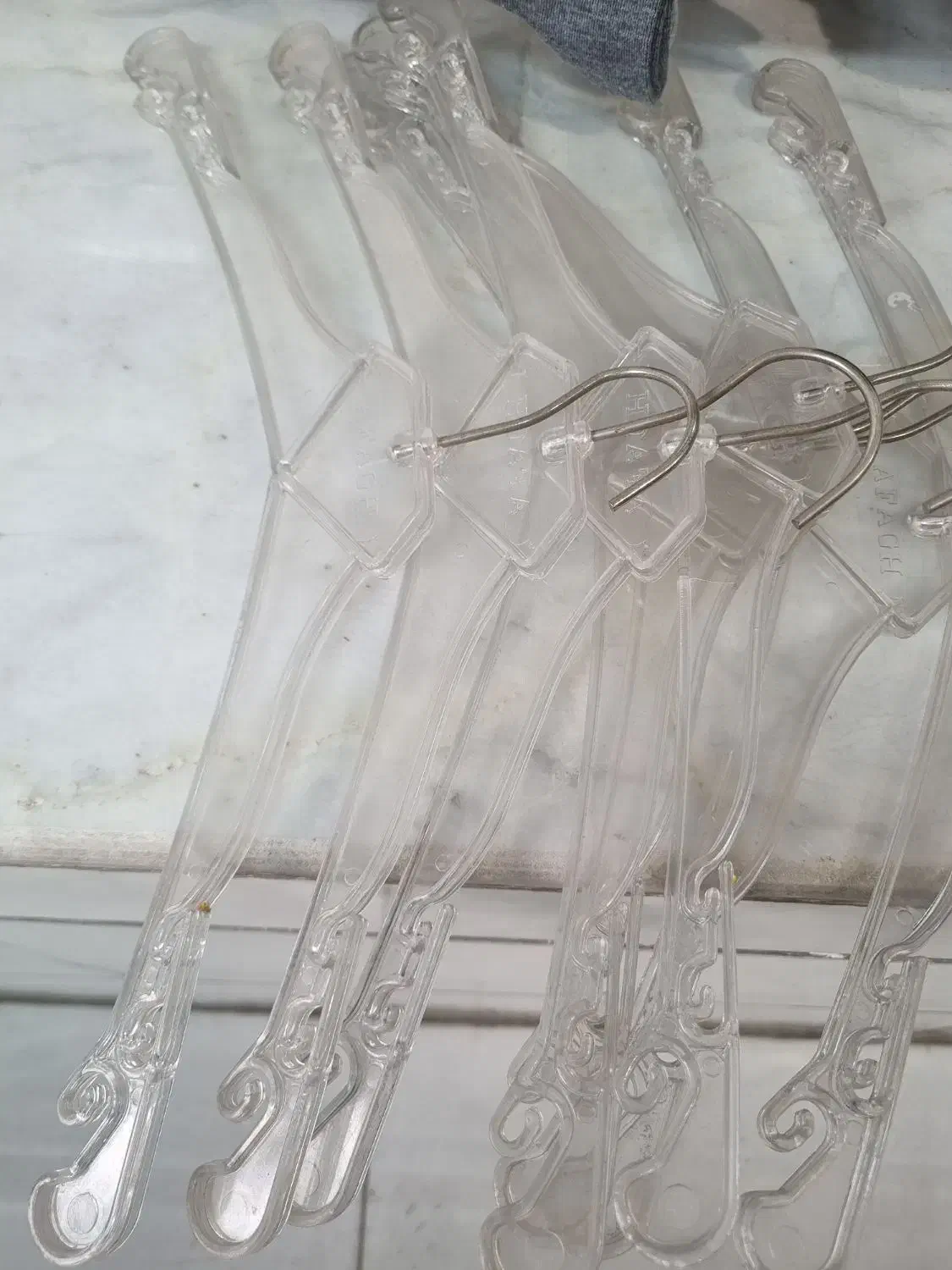 چوب لباسی شیشه ای|فروشگاه و مغازه|شیراز, شهرک فرهنگیان|دیوار