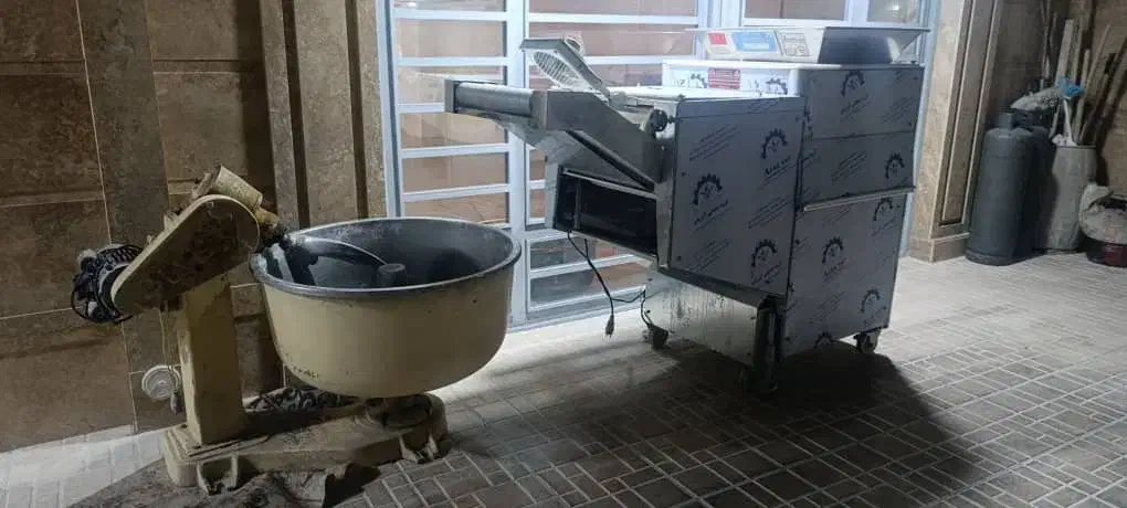 خمیر گیر سه کیسه  کاملا سالم ۴۰ میلیون|ماشین‌آلات صنعتی|اردبیل, |دیوار