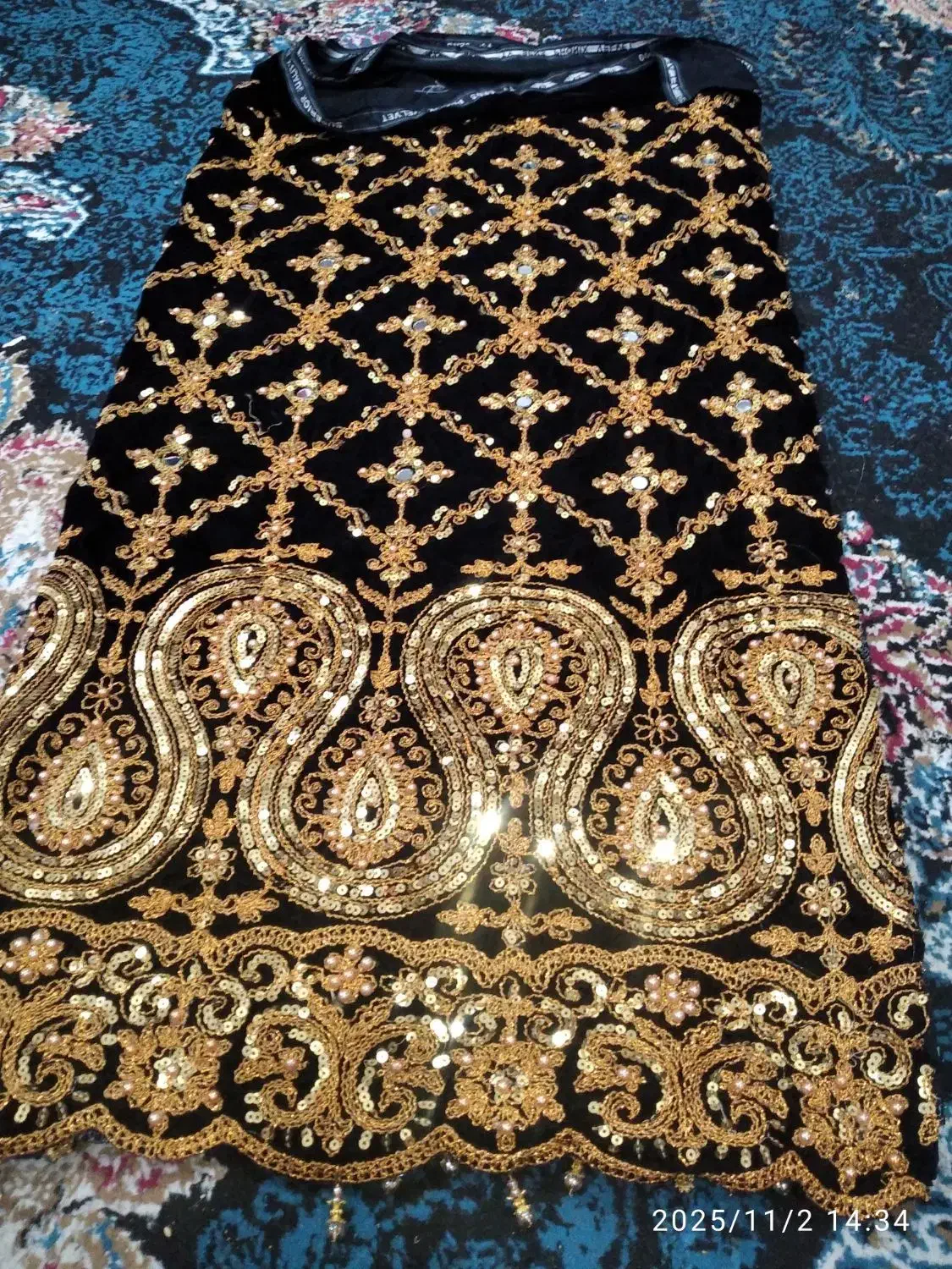 پارچه سوزندوز|لباس|زابل, |دیوار