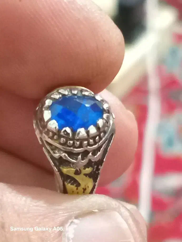 انواع سنگ الماسی وغیره|کلکسیون اشیاء عتیقه|شیراز, بید زرد|دیوار