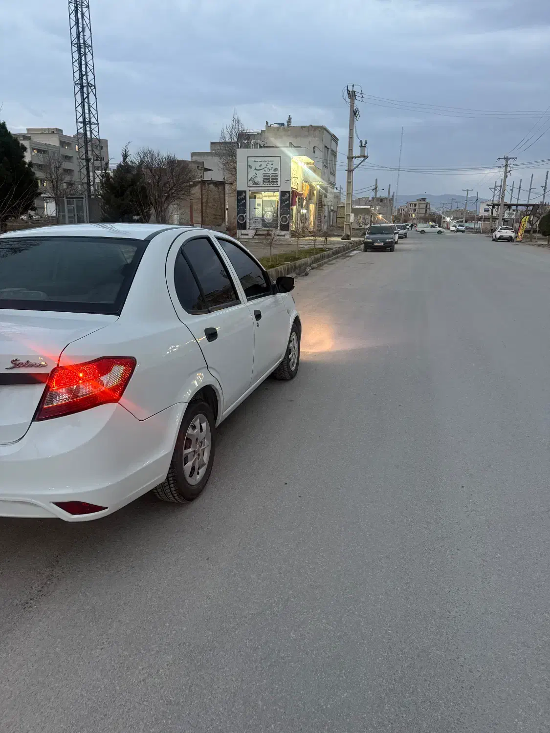 ساینا مدل99|خودرو سواری و وانت|خرم‌آباد, |دیوار