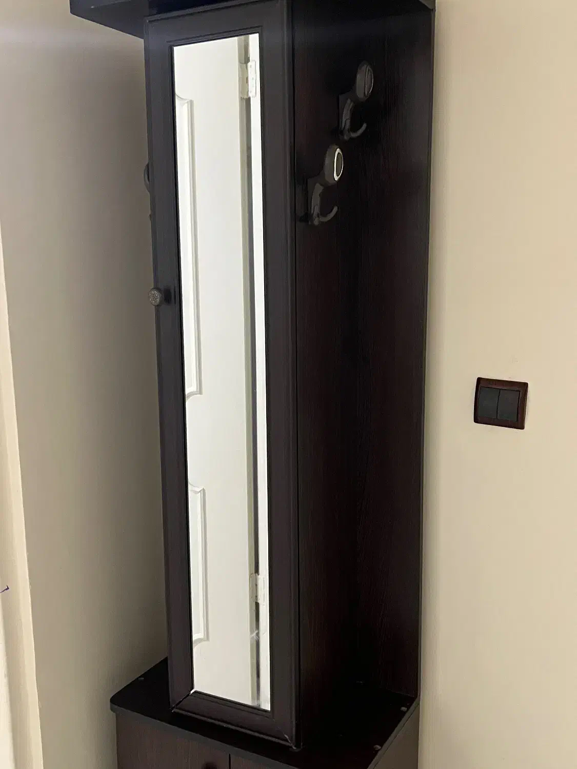 میز گرد صبحانه خوری و جاکفشی آیینه دار|جاکفشی، کمد، دراور|تهران, باغ فیض|دیوار