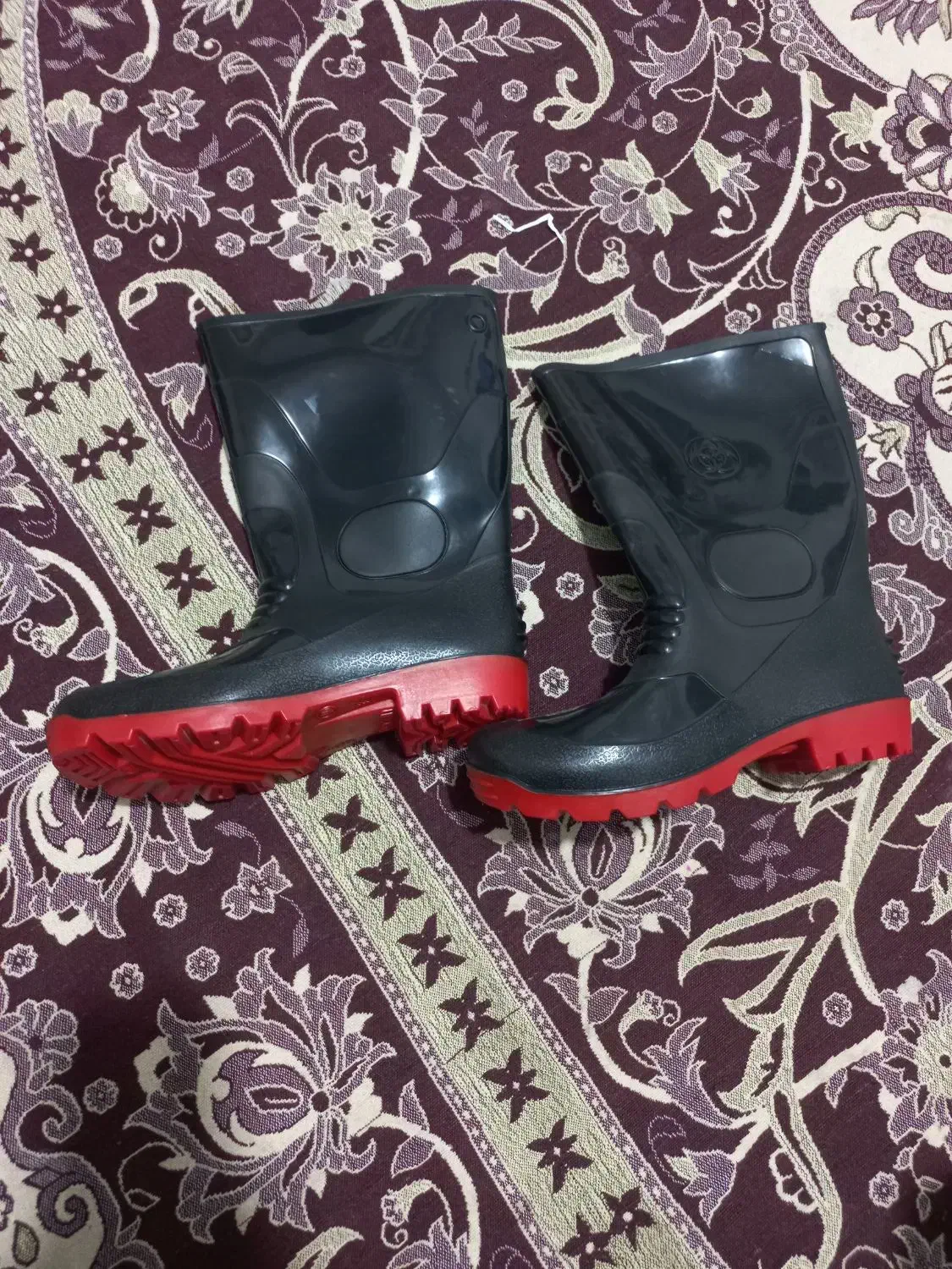 دوعدد چکمه نو آکبند|کیف، کفش، کمربند|رشت, بیجارپس|دیوار