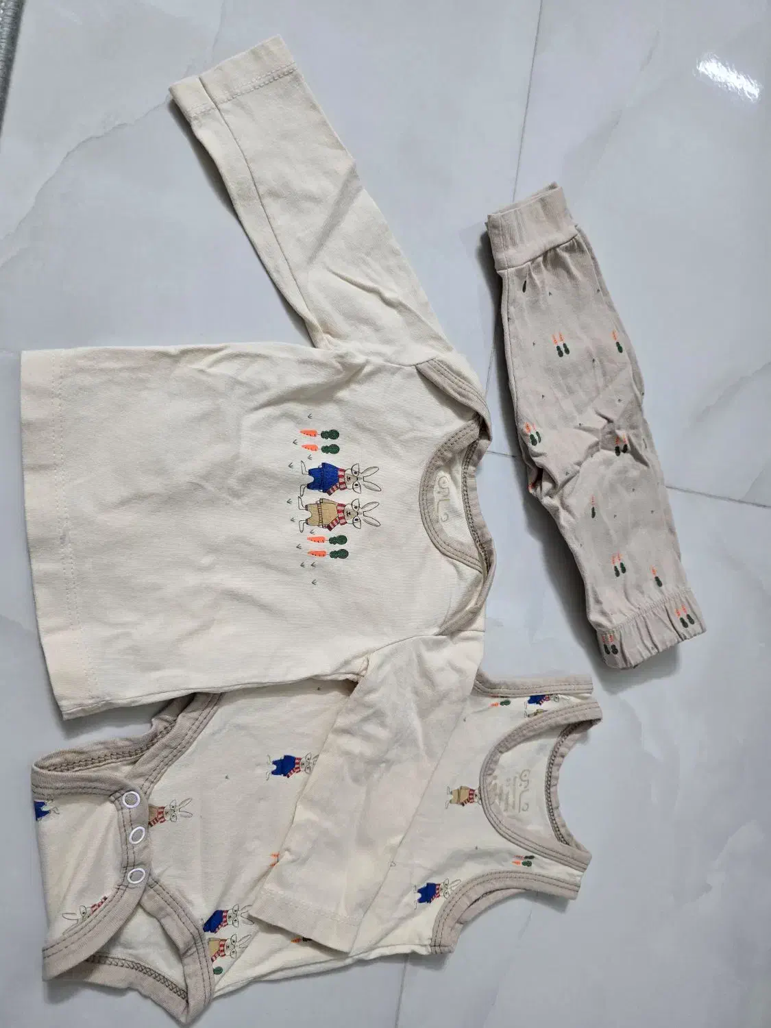 لباس نوزادی پسرانه|کفش و لباس بچه|بابل, |دیوار