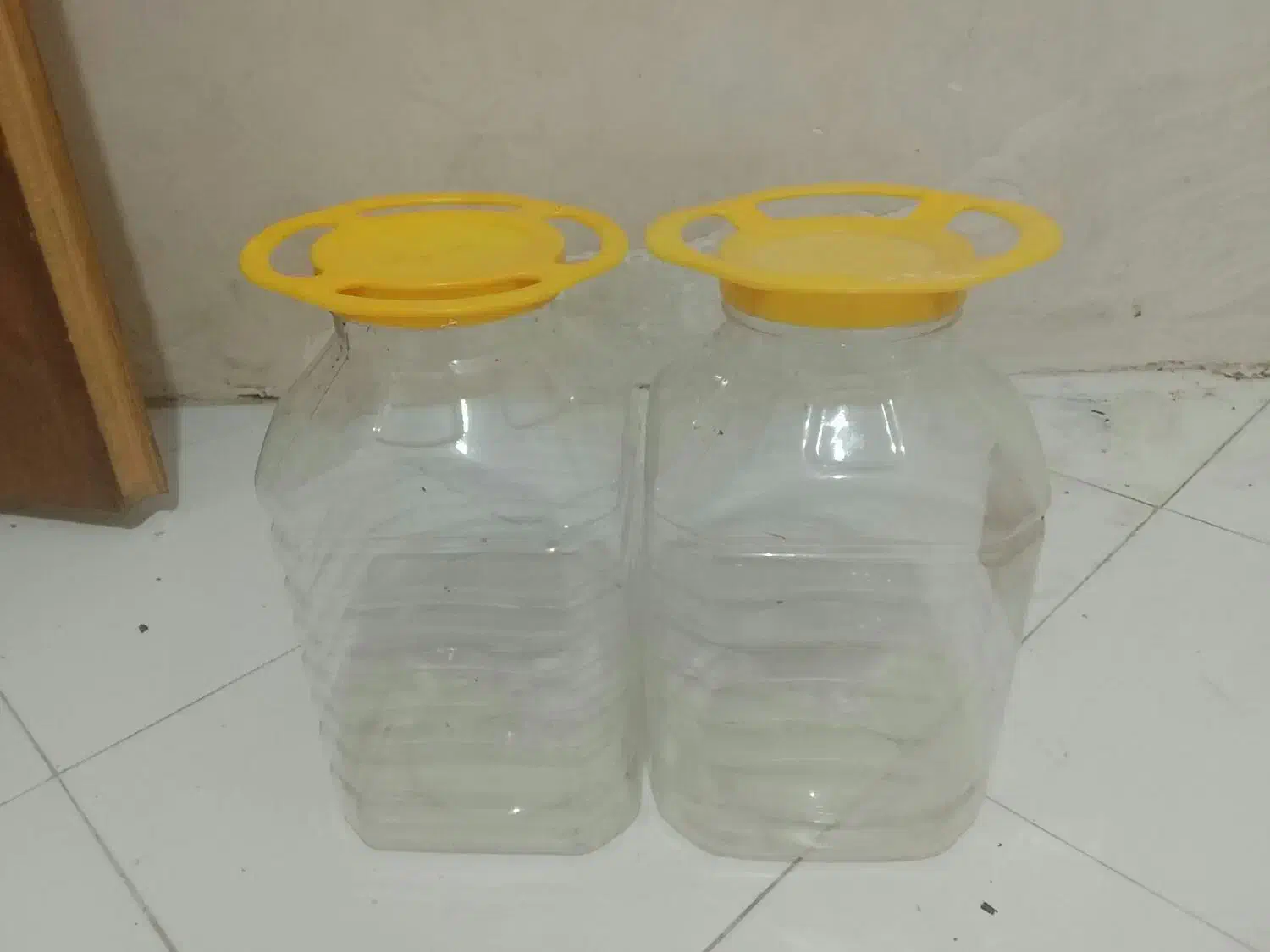 دبه|ظروف نگهدارنده، پلاستیکی، یکبارمصرف|مشهد, استاد یوسفی (شهرک غرب)|دیوار