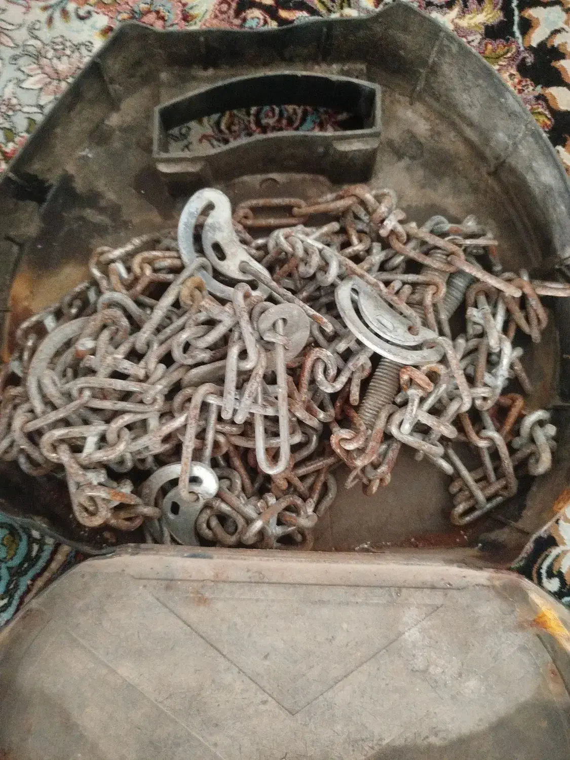 فروش فوری زنجیر چرخ سالم ده سال تو انبار|قطعات یدکی و لوازم جانبی|تهران, آهنگران (سراسیاب دولاب)|دیوار