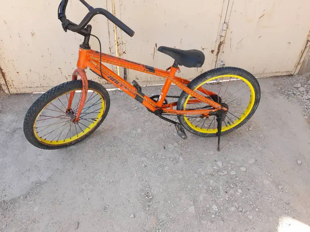 دوچرخه 20|دوچرخه، اسکیت، اسکوتر|چاه ورز, |دیوار