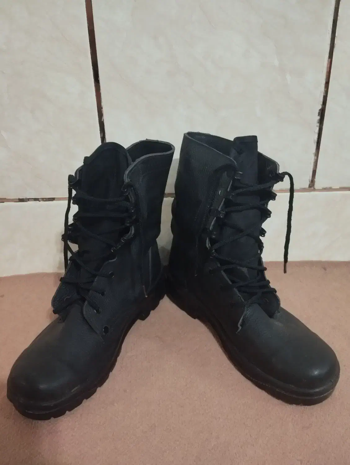 کفش سربازی|کیف، کفش، کمربند|لردگان, |دیوار