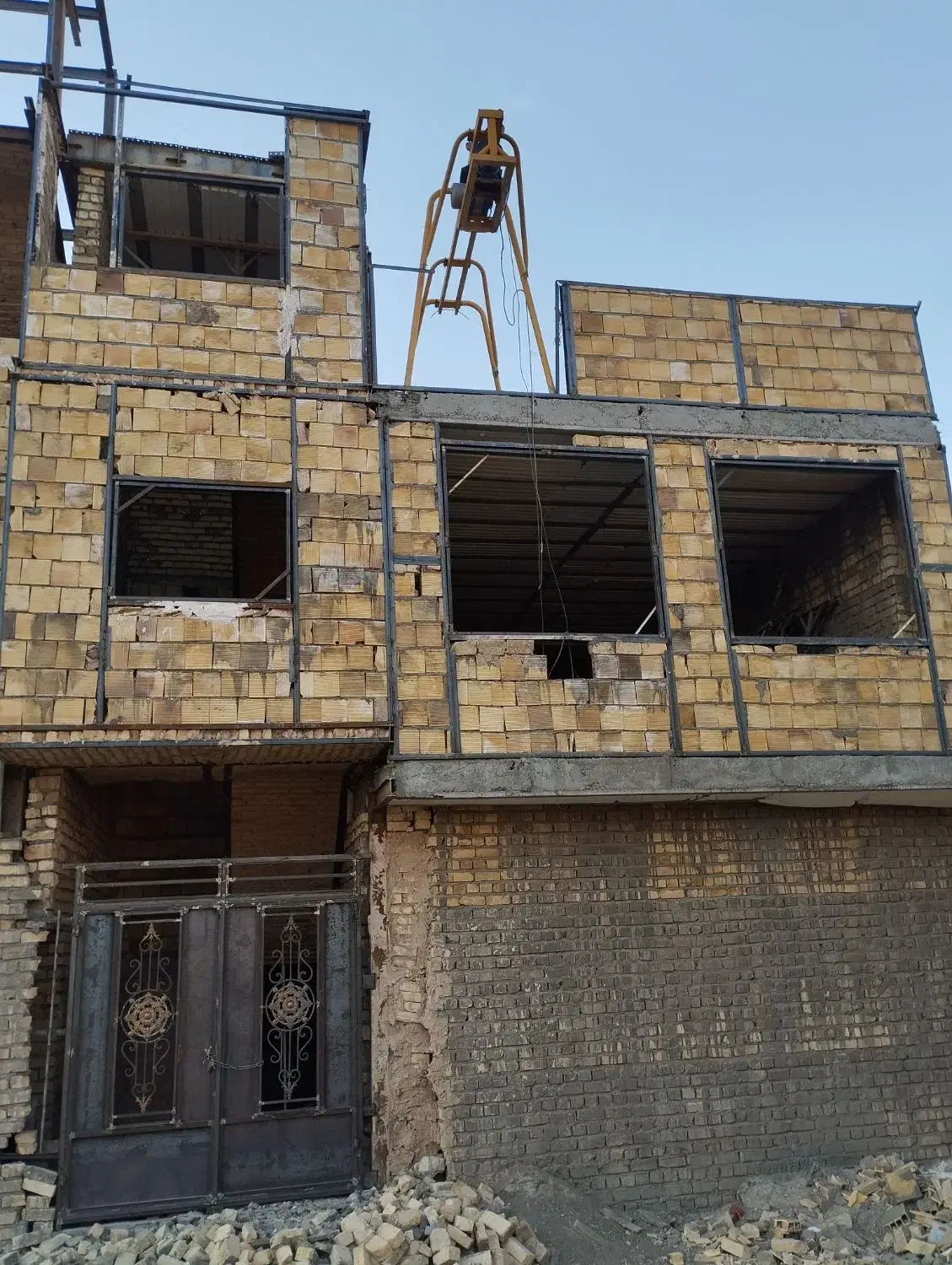 خانه نیمه کاره|فروش خانه و ویلا|قم, چهل درخت|دیوار