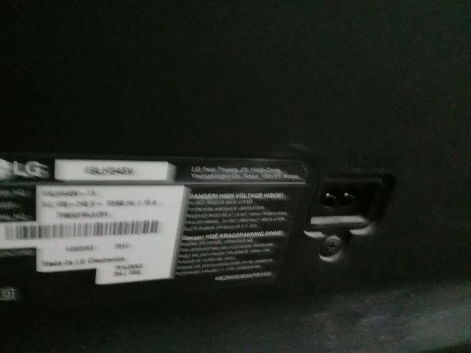 یک دستگاه ال ای دی ۵۰اینچ درحد نو|تلویزیون و پروژکتور|الیگودرز, |دیوار