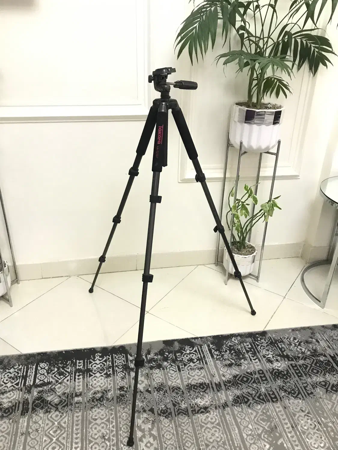 سه پایه تاکارا نو|دوربین عکاسی و فیلم‌برداری|پاکدشت, پاکدشت (مامازند)|دیوار