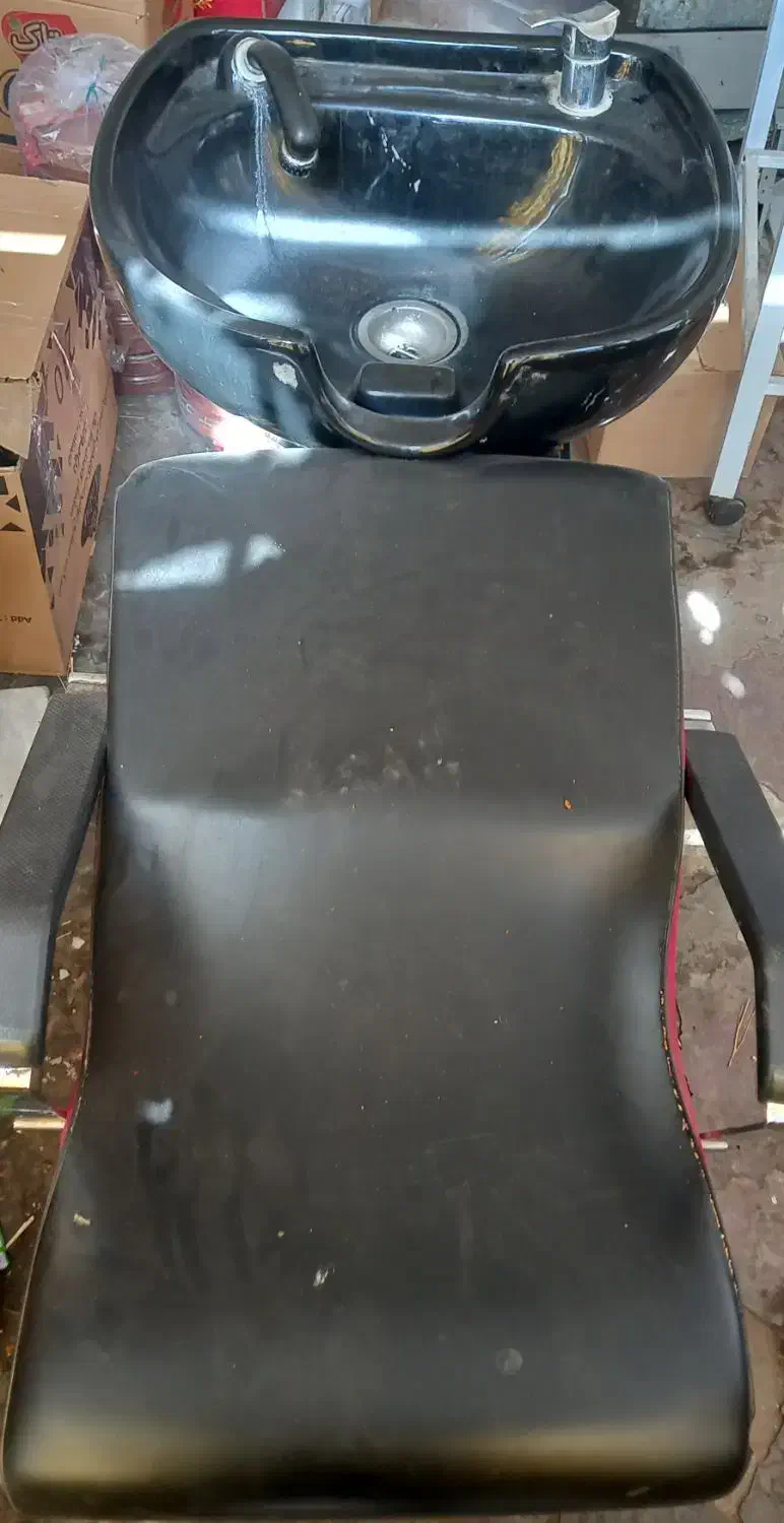 سرشور آرایشگاه|آرایشگاه و سالن‌های زیبایی|کرمان, |دیوار