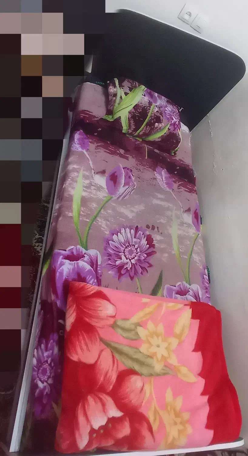 فروش ویژه دو عدد تخت‌ وسه تا کمد|تخت و سرویس خواب|خورموج, |دیوار