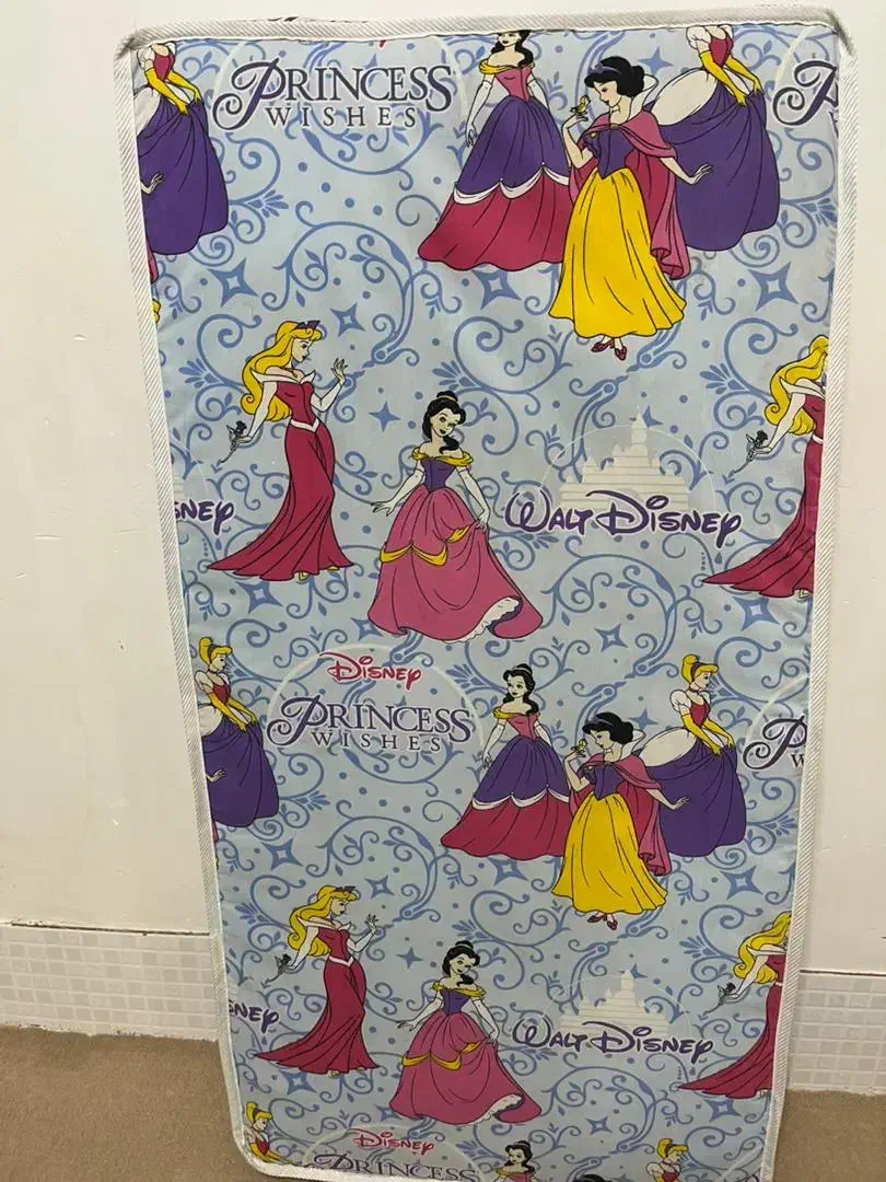 تشک بچگانه|تشک تختخواب|خلخال, |دیوار