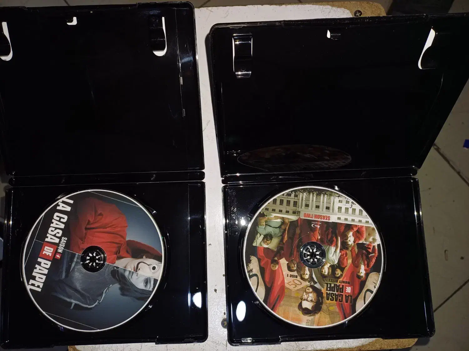 مجموعه سریال bandofbrothers و moneyheist زبان اصلی|فیلم و موسیقی|تهران, باشگاه نفت|دیوار