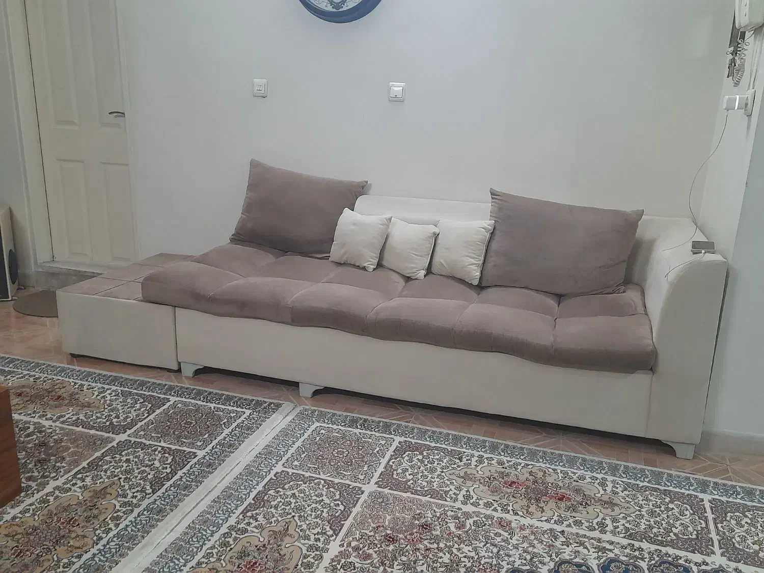 مبل و میز ناهار خوری|مبلمان خانگی و میز عسلی|ری, شهید غیوری (ابن باویه)|دیوار