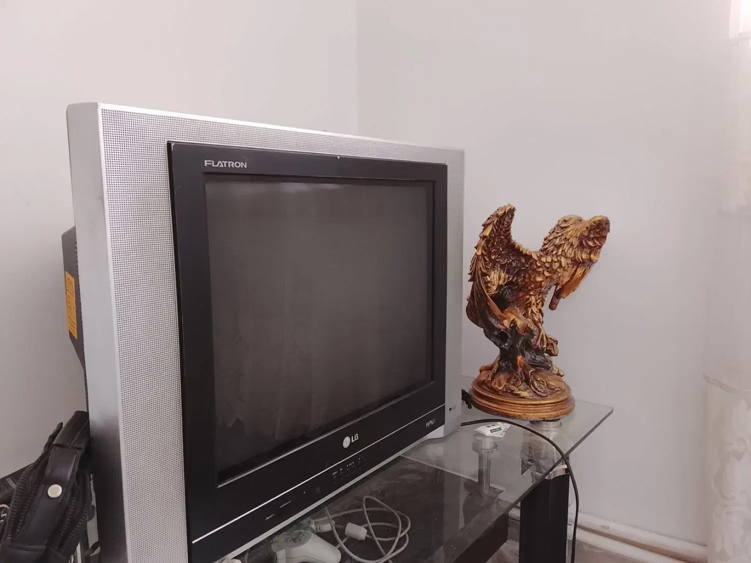 پلی استیشن وان به همراه تلویزیون دو دسته|کنسول، بازی ویدئویی و آنلاین|پردیس, فاز ۲|دیوار