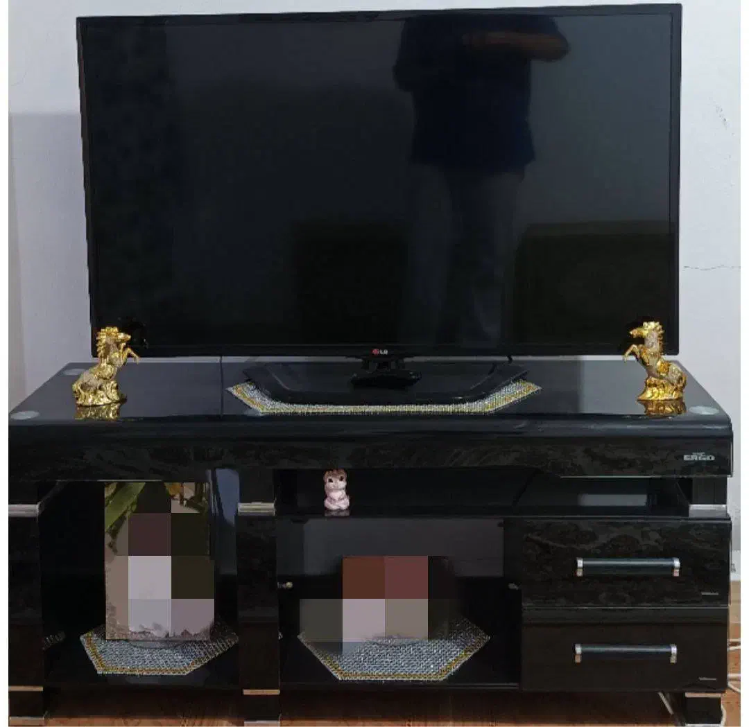 تلویزیون 47 اینچ ال جی|تلویزیون و پروژکتور|هشتگرد, فاز ۱ مهستان|دیوار