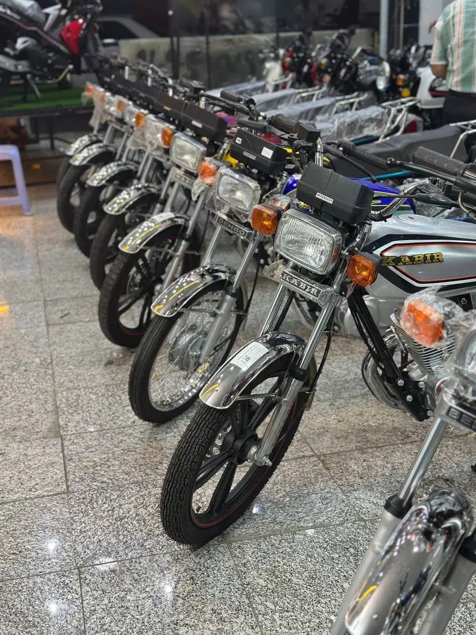 هندا ۱۲۵.۱۵۰.۲۰۰ .رهرو .کبیر ساوین بهرو|موتورسیکلت|تهران, یافت آباد جنوبی|دیوار