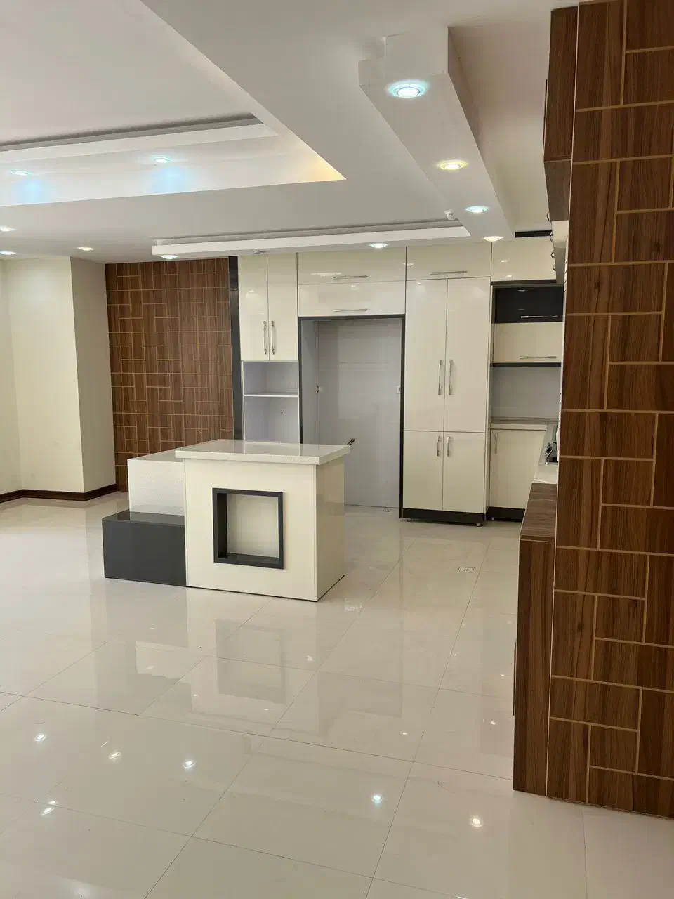 فروش دو خواب  لوکس برف فروشان|فروش آپارتمان|شیراز, شهرک برف فروشان|دیوار