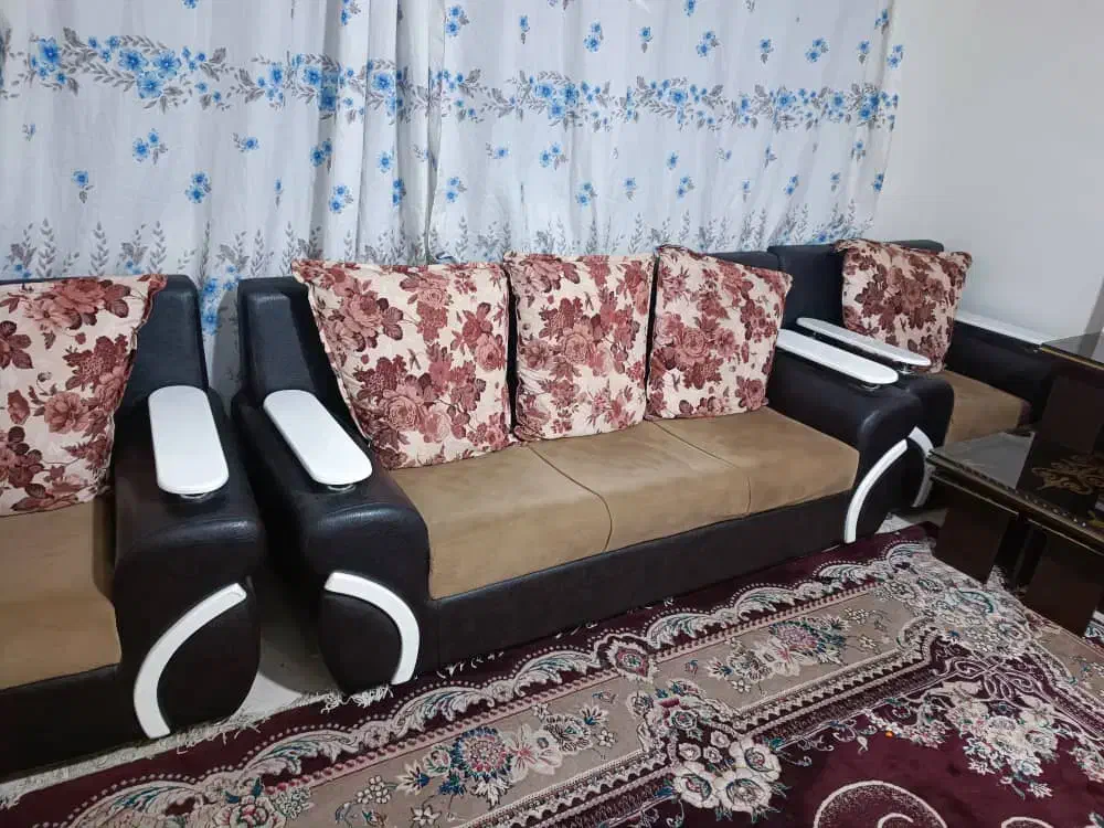 مبل راحتی هفت نفره|مبلمان خانگی و میز عسلی|شیراز, سرو|دیوار