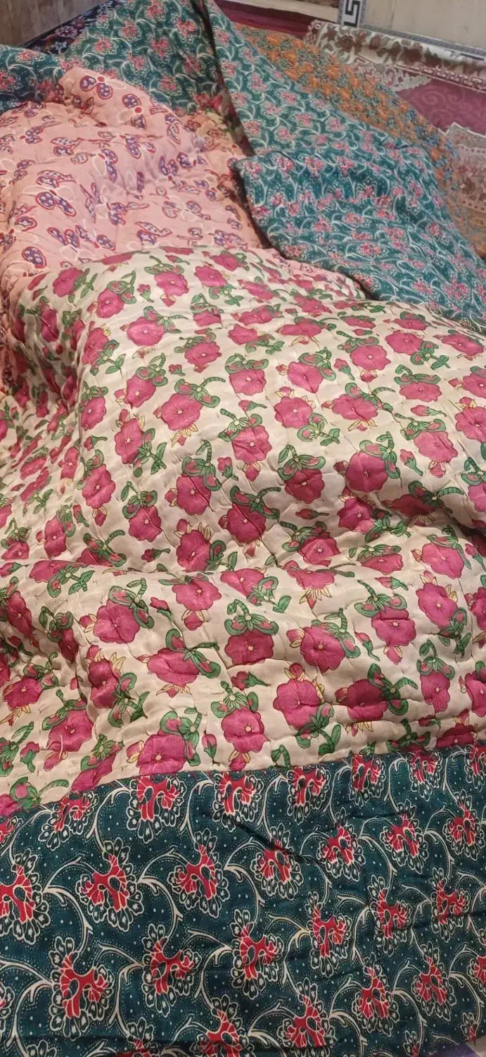 لحاف یا یورقان|رختخواب، بالش، پتو|همدان, |دیوار